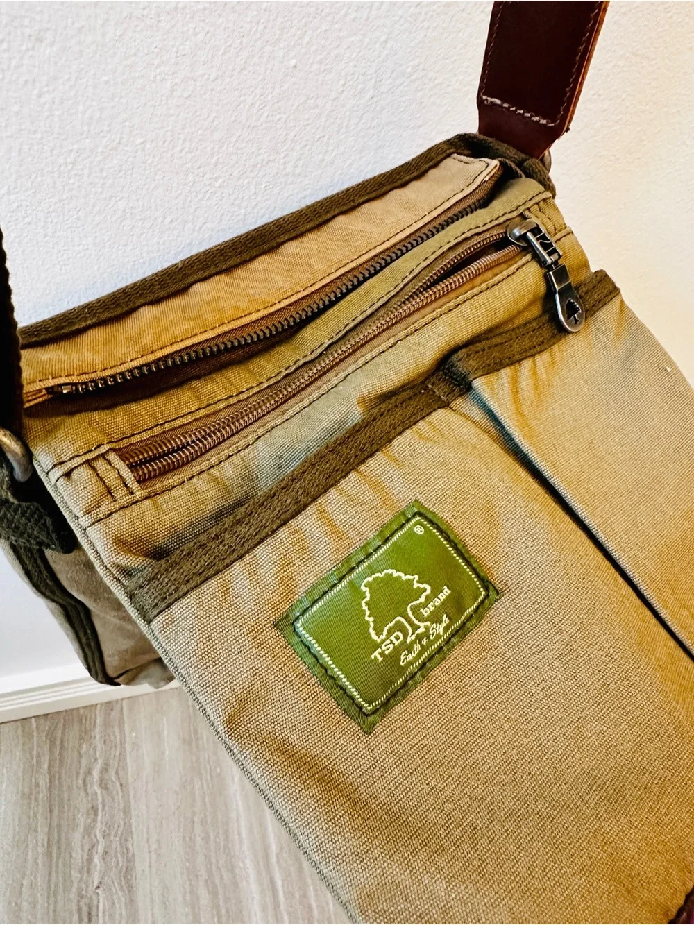 TSD BRAND Forest 100% Cotton Canvas Crossbody bag